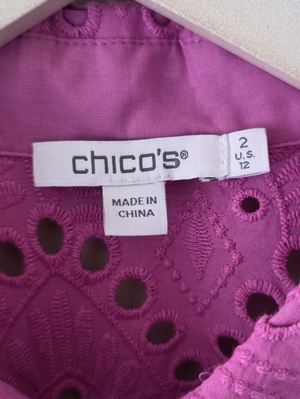NWT Chico’s L Boho Romantic Resortwear Orchid Pink Eyelet Balloon Sleeve Blouse - Picture 4 of 16